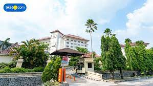 New normal staycation di salah satu hotel terbaik di kota solo #the sunan hotel solo#hotelsolo #hotelsunan #thesunanhotelsolo The Sunan Hotel Solo Solo Booking Murah Di Tiket Com
