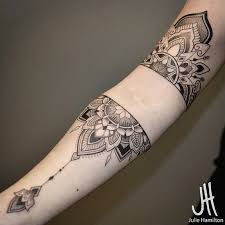 Tattoos Mandala Tatuagem No Pescoco Masculino Tatuagens Tatuagem De Manga Nossa luta é contra o preconceito. tattoos mandala tatuagem no pescoco