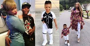 Ayodeji ibrahim balogun (born 16 july 1990), known professionally as wizkid (sometimes stylized as wizkid), wizzy, big wiz or starboy, is a nigerian singer and songwriter. Wizkid S Second Baby Mama Binta Diallo Snubs Him On His 30th Birthday