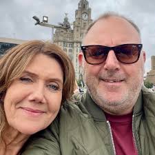 Sad to hear legendary soul mafia DJ Chris Hill has passed. As well as  having a formidable musical knowledge Chris was a phenomenal entertainer  who really knew how to control a crowd -