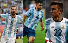 Forwards gonzalo higuain and paulo dybala. Aguero Higuain Dybala Who Is Argentina S Best Striking Option Golazo Argentino