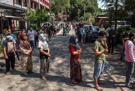 Perawakannya ganteng dan berbody atletis, berkulit putih dan memiliki batang kemaluan yang besar dan panjang, dengan panjang 18 cm dan diameter 5 cm. Majikan Boleh Rayu Kebenaran Masuk Pembantu Rumah Asing Melalui Mytravelpass Astro Awani