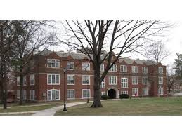 Hickman Hall Home Of The Admissions Office And Business Department When I Was In School I Lived Right Next Door M Real Estate School College Saving Money