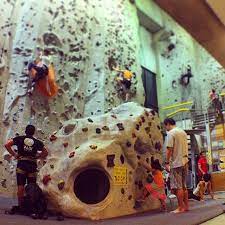 Pergi ke climb5 di one utama dimana ada aktiviti. 7 Tempat Menarik Di Malaysia Untuk Kanak Kanak Unik
