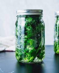 How To Store Parsley – A Couple Cooks