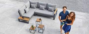 Daarnaast is het hele assortiment ook in de buitenhof tuinmeubel brochure vind je een overzicht van de laatste nieuwtjes op het gebied van tuinmeubelen. Buitenhof Tuinmeubelen Posts Facebook