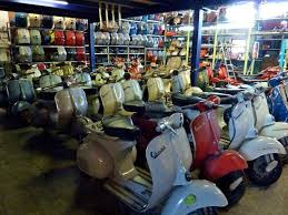 Vespa Garage Vespa Vespa Vintage Lambretta