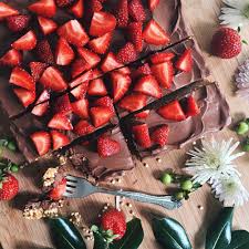 Tarte De Quinoa Souffle Au Chocolat Aux Fraises Diet Desserts Food Spa Food