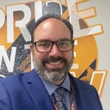 Dr. Christopher Brown (@cbrownmwcsd)