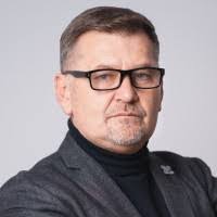 Benjamin Hermann's Instagram, Twitter & Facebook