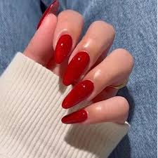 أظافر 3D و #الموهير #موضة مميزة لعام 2025.. هتحسسك بالدفء💅💅💃💃❤️ -# الأظافر الزجاجية: الأظافر الزجاجية من أكثر الصيحات رواجًا في 2025، ويتميز  هذا الاتجاه بلمعانه العالي وانعكاساته الجذابة التي تناسب جميع الألوان، كما