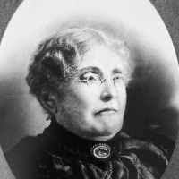 Elizabeth Mowery's Instagram, Twitter & Facebook