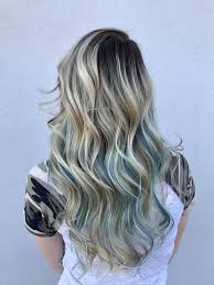 You can use any number of colors, and it can be fun to experiment! 21 Sumptuous Blue Hair Highlights For Women Hairstylecamp