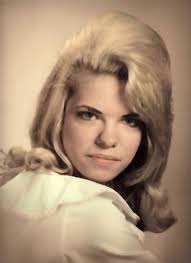 Hello, I'm Sandra and something to know about me is I am a public and oral  historian.