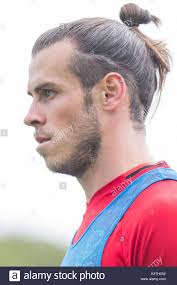 Footballer for tottenham hotspur and wales. Gareth Bale Hairstyles 2018 Gareth Bale During Wales National Wiwhyvu Hair Styles