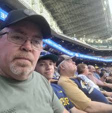 Beware ⚠️ I am highly suspecting of someone in the area around Jefferson,  Van Buren and Polk is poisoning the squirrels. We have found multiple  passed away in and around our yard.