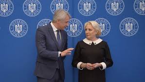 Dăncilă a fost de acord ca limba maghiară să devină limbă oficială în ardeal. DÄƒncilÄƒ Contemplates Tandem With Teodorovici For The Electoral Campaign The Romania Journal
