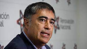 El ministro mario desbordes señaló que tengo buena llegada en el centro y a lo mejor eso me puede servir para ayudar a un candidato, o eventualmente ser candidato. Mario Desbordes Sera Doble Candidato Competira Por La Presidencia De Renovacion Nacional Emol Com