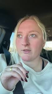 I hate self check outs. Explain why. #selfcheck #notemplyee #publix #target  #harristeeter