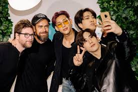 Twitter ceo jack dorsey warmed hearts promoting got7 in . æ°è æ¨ç¹ceo Jack Dorseyègot7æé¢è«è«k Pop Ptt Uncovered