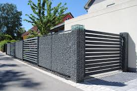 Fertige Projekte Zaune Aus Metall Mit Lamellen Und Gabionen In 2020 Zaune Metall Gabionen Zaun