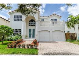 6082 Sw 163 Ave Miami Fl 33193 Mls A10046975 Movoto Com Miami Houses Miami Family House