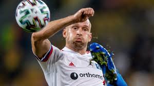 Dresden heutige allerdings eben nicht betroffen, daher kann man das spiel auch nicht kostenfrei im deutschen fernsehen sehen. Hsv Verliert In Dresden Jetzt Schon Keinen Bock Mehr Sport Sz De
