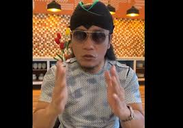 Kata kata bijak gus miftah terbaru kisah tukang cukur dengan orang gila. 40 Kata Kata Bijak Gus Miftah Tentang Kehidupan Penuh Makna News On Rcti