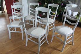 Grâce à ce tutoriel mondial tissus, vous allez enfin pouvoir vous occuper de cette vieille chaise qui trône dans votre grenier… pour lui redonner tout son ch. Refaire Une Assise De Chaise Tous Les Messages Sur Refaire Une Assise De Chaise Cote Sieges