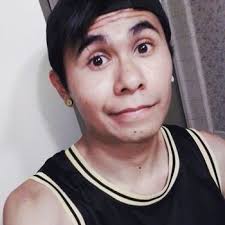 Manny Silva (@kaydoubleyew)