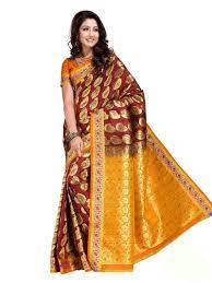 Sari adalah jenis pakaian tradisional india yang sudah terkenal di seluruh dunia. Pakaian Tradisional Kaum India
