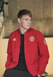Pin By Ntkhoa On Manchester United Man United New Years Shirts Manchester United