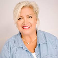 Michelle Fairhurst's Instagram, Twitter & Facebook