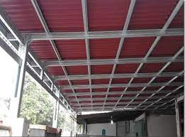 Proses pemasangan konstruksi rangka atap. Saatnya Peduli Lingkungan Kenali 5 Kelebihan Atap Go Green Ini