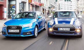 Sullo stesso pianale, nel 1997 nasce anche la polo variant, versione familiare, costruita in brasile , che ha componenti e gran parte dell'estetica in comune con la seat córdoba vario. Mini Audi A1 Sportback Gebrauchtwagen Kaufen Autozeitung De