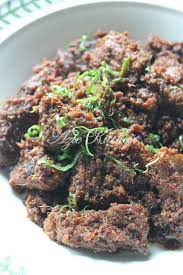 Tips membuat rendang daging dengan bumbu kering hanya butuh kesabaran, karena waktu memasak hingga kering apalagi rendang hitam memang membutuhkan waktu yang cukup lumayan, namun akan terpuaskan dengan sensasi rasanya yang khas dan luar. Azie Kitchen Rendang Daging Sedap Giler Resep Masakan Malaysia Memasak Resep Masakan