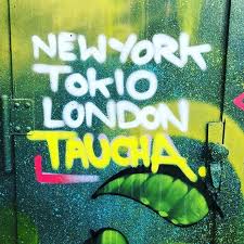 Streetart Taucha Stadte Die Man Gesehen Haben Muss 50 Check Individuelle Mobel Grafik Design Und Kunst Aus Leipzig Hand Grafik Design Design Neue Ideen