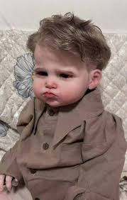 ARTIST DOLL VINYL VINTAGE