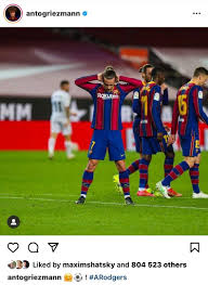 Born 21 march 1991) is a french professional footballer who plays as a forward for spanish club barcelona and the france national. Who Did Griezmann Dedicate His Goal Celebration Vs Huesca To 1 Minute Explainer