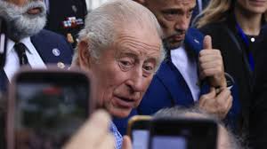 Kral Charles'a Prens Andrew protestosu