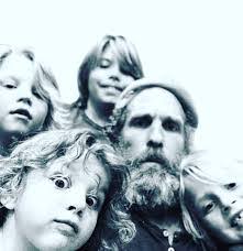 Carol Liston's Instagram, Twitter & Facebook