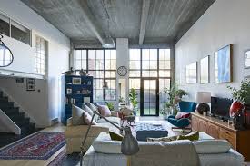 Un Loft A Londres Dans Une Ancienne Usine D Aviation Planete Deco A Homes World Decoration Maison Loft Ossature En Acier