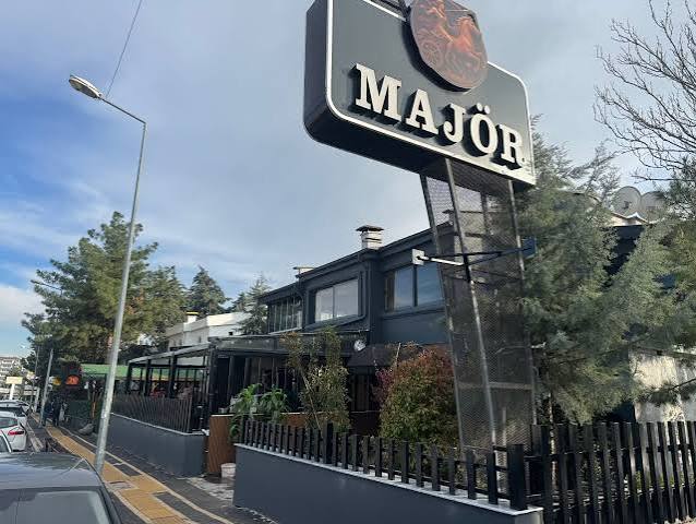 Şehrin Yeni Lezzet Durağı: Majör Restoran'da Seni Neler Bekliyor?