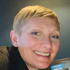 Carolyn Krawczyk's Instagram, Twitter & Facebook