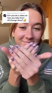 Kayla Ream's Instagram, Twitter & Facebook