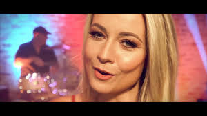 Country Singers Cordelia & Chris Else from South Africa, great version of