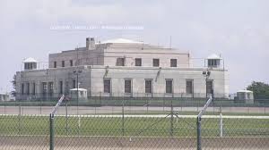 Check spelling or type a new query. Federal And State Politicians Take Tour Of Gold Depository At Fort Knox News Wdrb Com