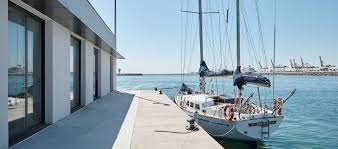 Maybe you would like to learn more about one of these? Facultat De Nautica De Barcelona Fnb