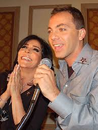 Nước mắt của nữ diễn viên phim Người giàu cũng khóc