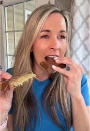 Dubi Chocolate Pistachio Taste Review